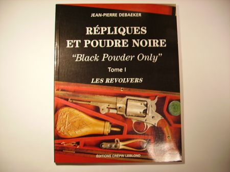 LES REPLIQUES D'ARME DE POING MODERNES A POUDRE NOIRE 888_1